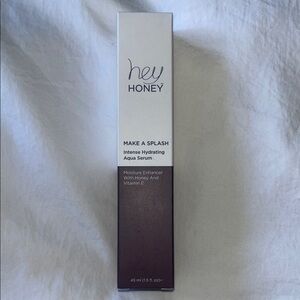 Make A Splash Intense Hydrating Aqua Serum - never opened